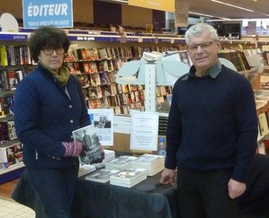 Photos de la séance de dédicaces à l'hypermarché Leclerc à Verdun 